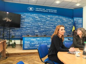 10. Прес-конф.- Наталка Сопіт та Галина Криворчук